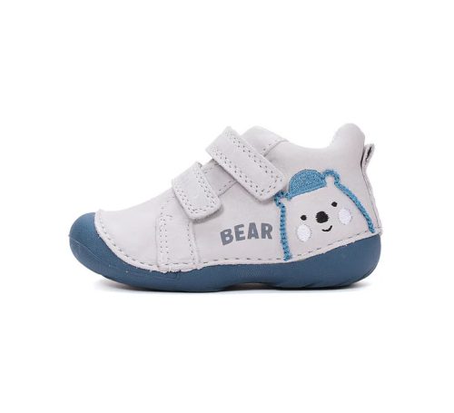 D.D.Step kisfiú bőr első lépés cipő S015-61472B világosszürke színben sötétkék talppal és Bear feliratos maci mintával